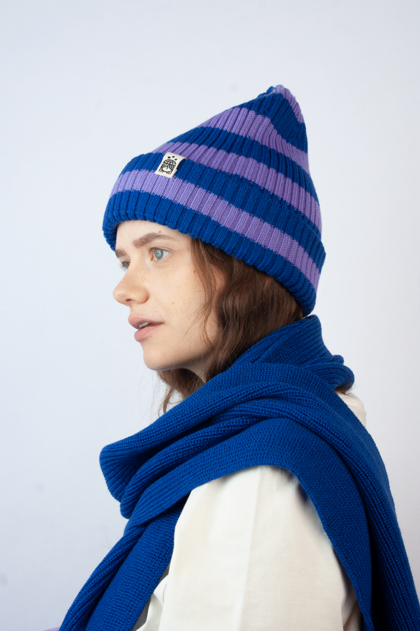 Strickmütze Blau Flieder B Ware
